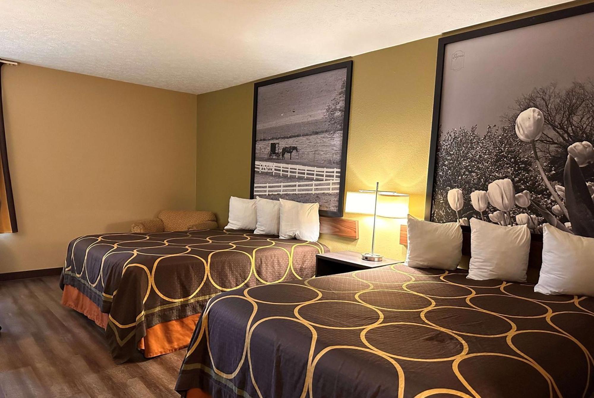 Hotel Super 8 By Wyndham Bellefontaine Exterior foto