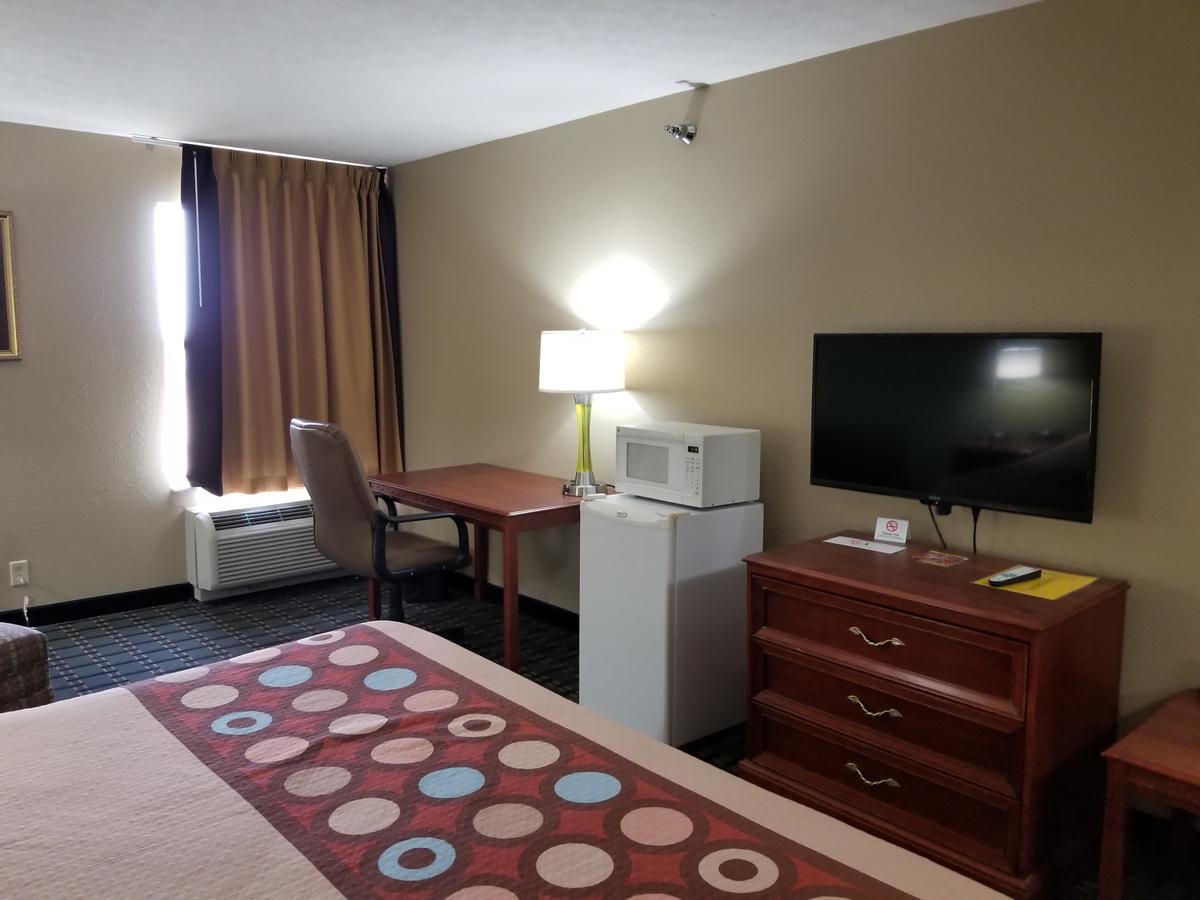 Hotel Super 8 By Wyndham Bellefontaine Habitación foto